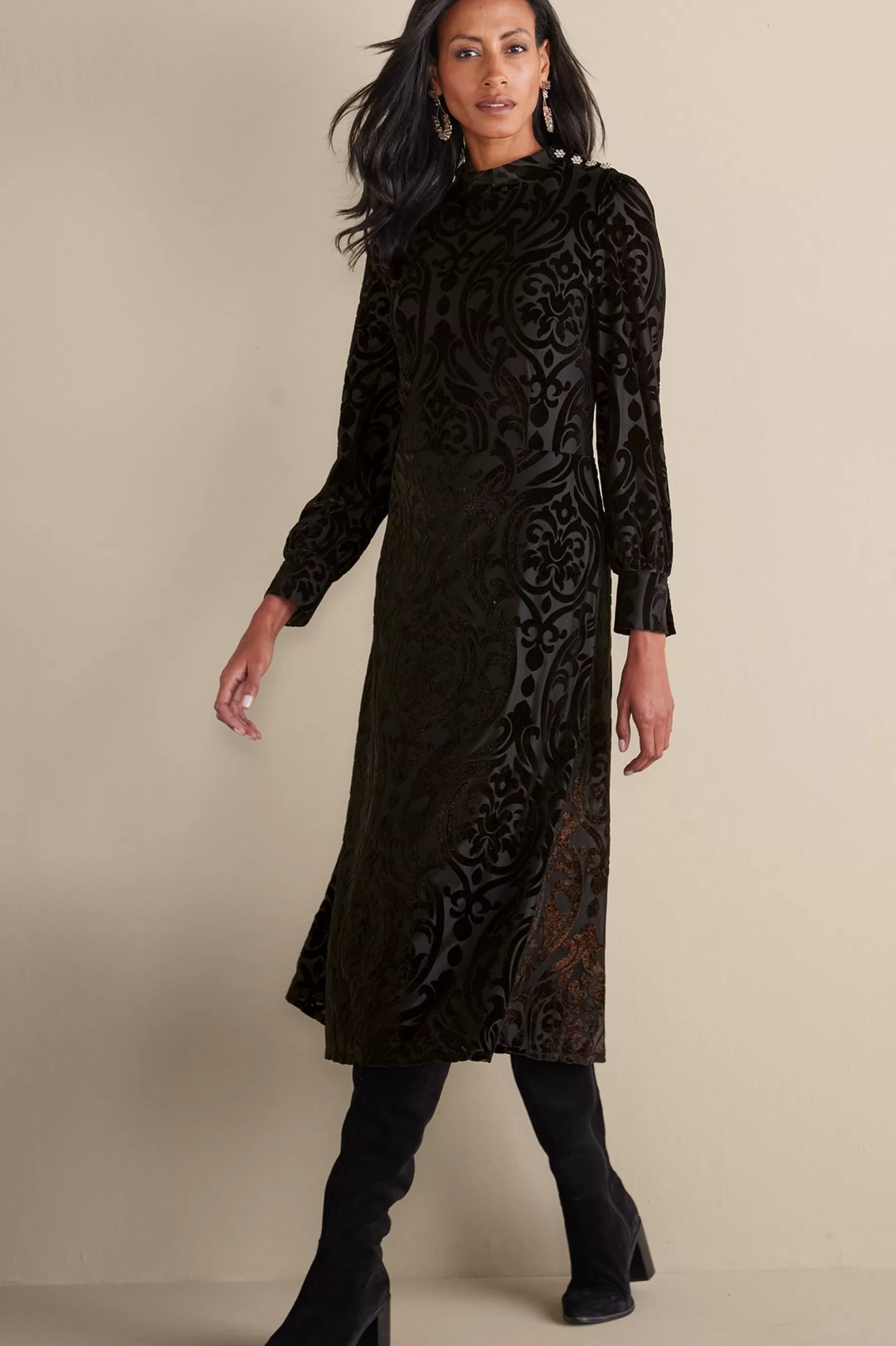 EVelvet Styles | occasion dresses-Soft Surroundings Hadley Velvet Dress Black Abstract