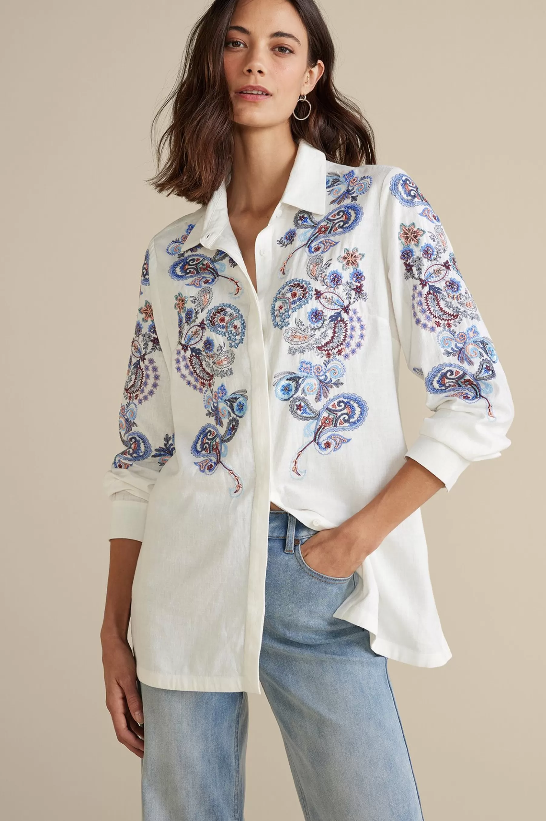 Feminine Flourish | Into The Blues-Soft Surroundings Nadia Linen Blend Shirt Grey/Blue Bandana Paisley