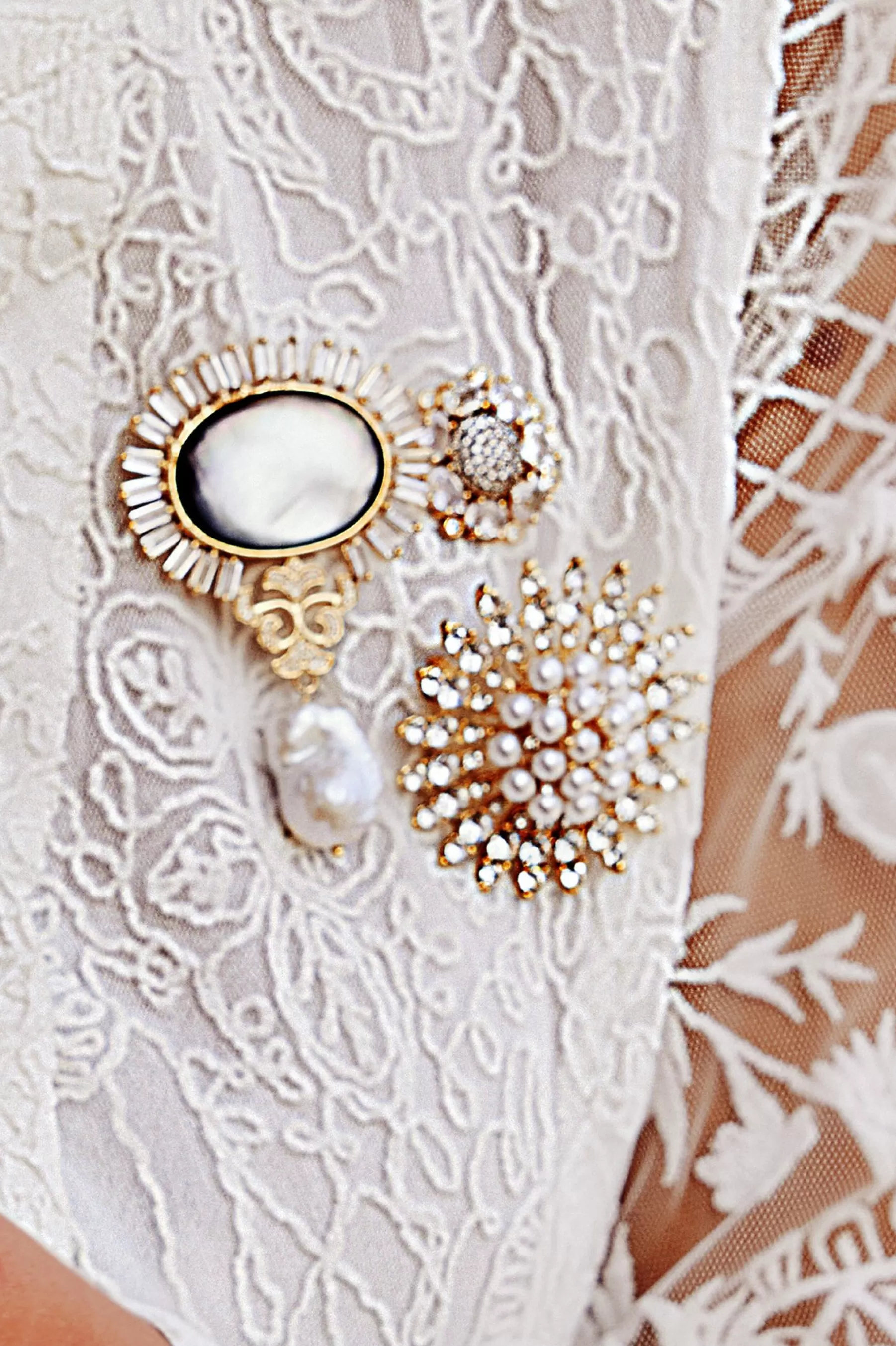 rings & pins-Soft Surroundings Petite Sunburst Brooch Smoky Multi